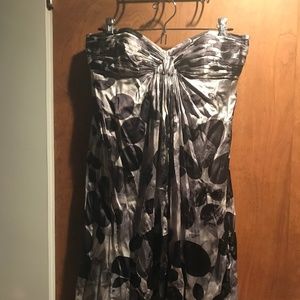 Laundry by Shelli Segal cocktail dress